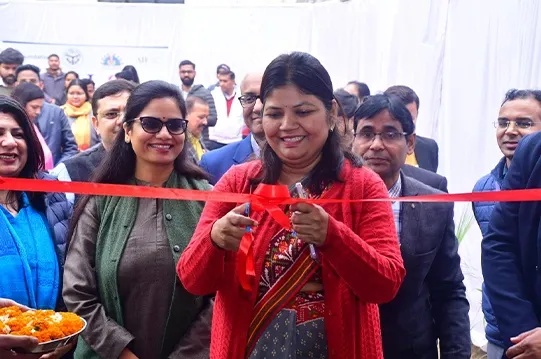 Senior leadership visited different projects in Lucknow and Hardoi 